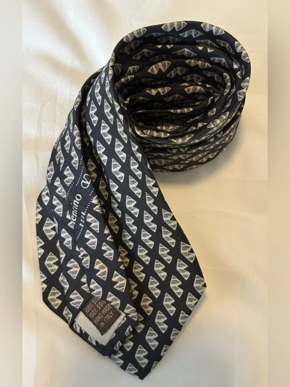 VTG Valentino Cravatte Silk Tie 80s 90s Italian Luxury Retro Executive Code 2206